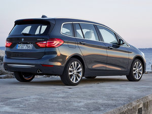 2015款220d 整体外观