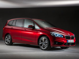 2015款220i 整体外观