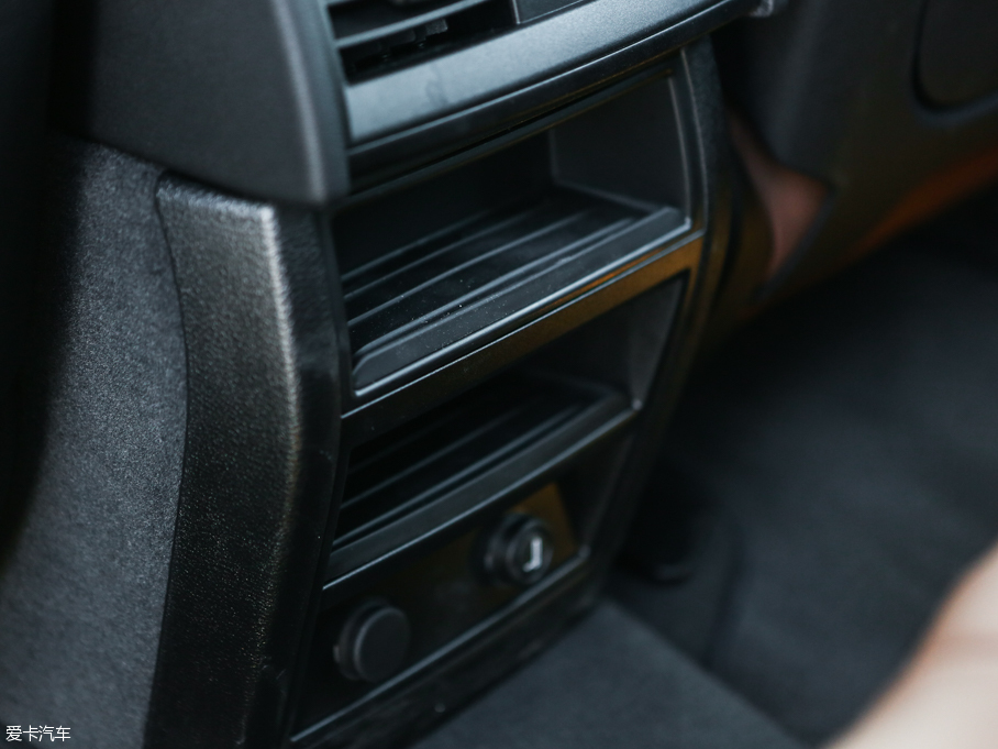 2015RX5(M) xDrive28i I