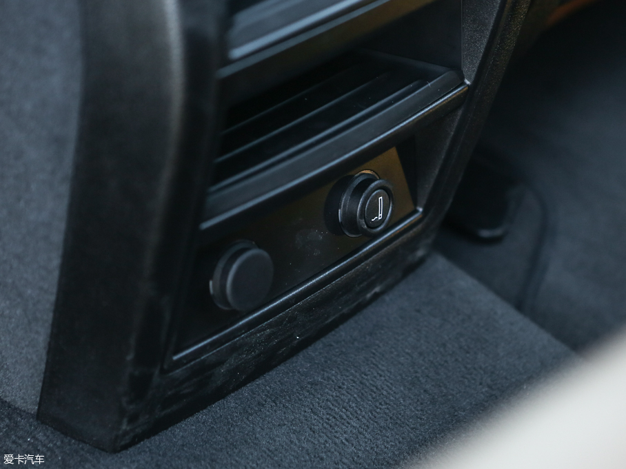 2015RX5(M) xDrive28i I