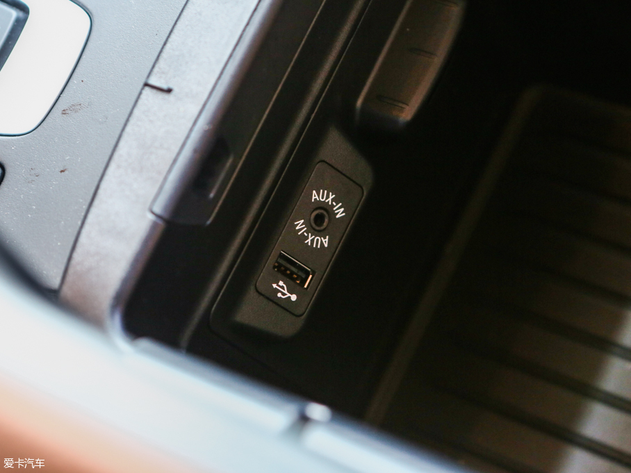 2015RX5(M) xDrive28i I