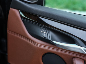 2015xDrive28i I(lng) g