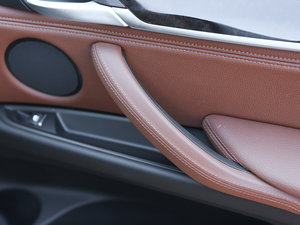 2015xDrive28i I(lng) g