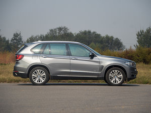 2016��xDrive40e ���w���^