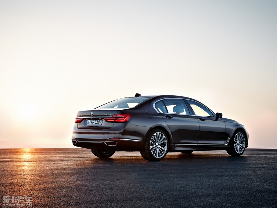 2016R7ϵ 750Li xDrive