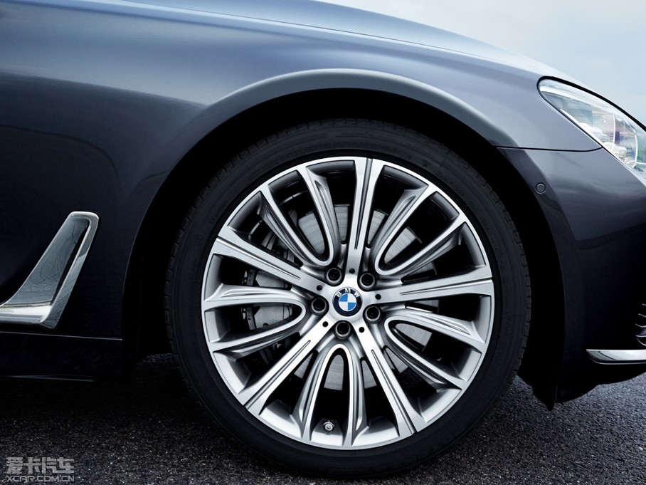 2016R7ϵ 750Li xDrive