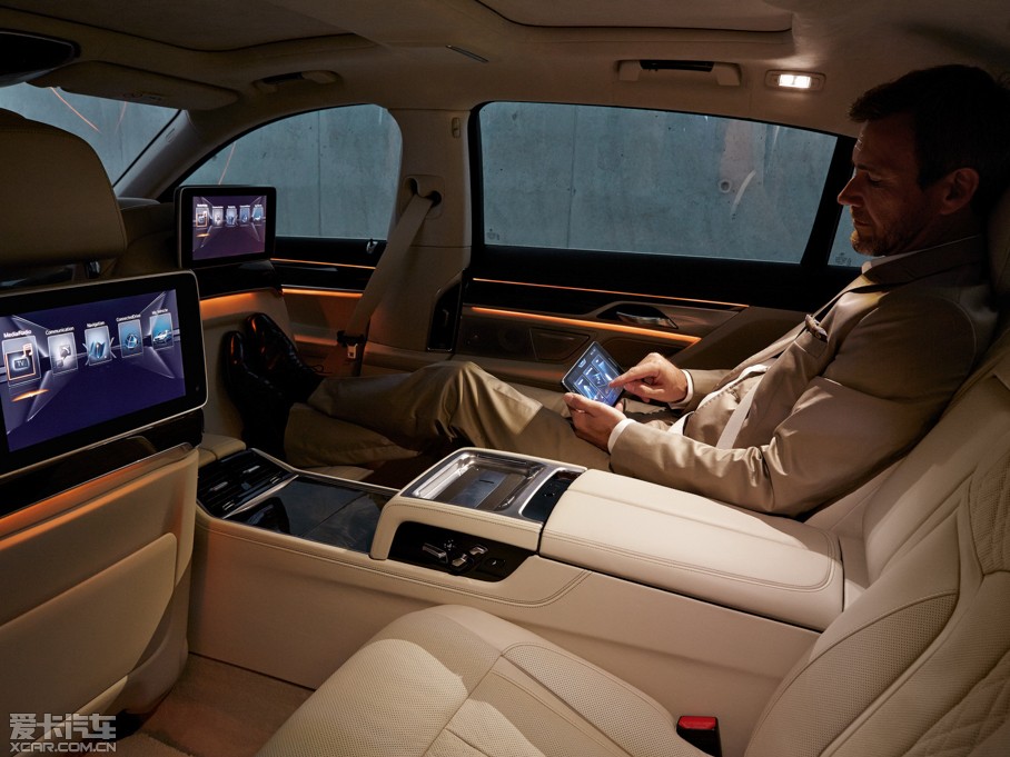 2016R7ϵ 750Li xDrive