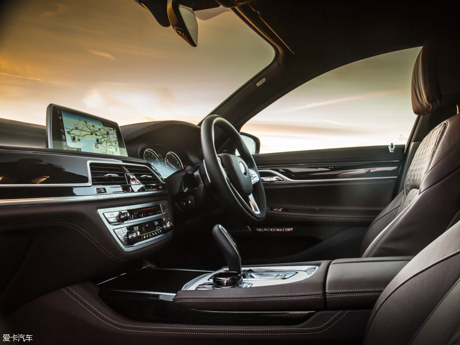 2016R7ϵ 730d xDrive M Sport