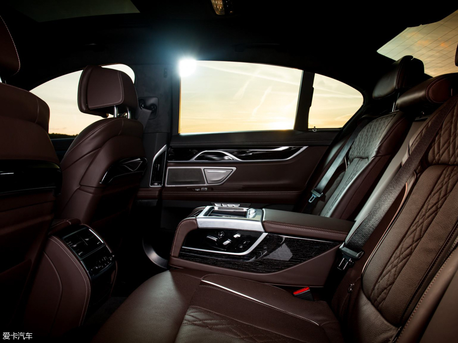 2016R7ϵ 730d xDrive M Sport