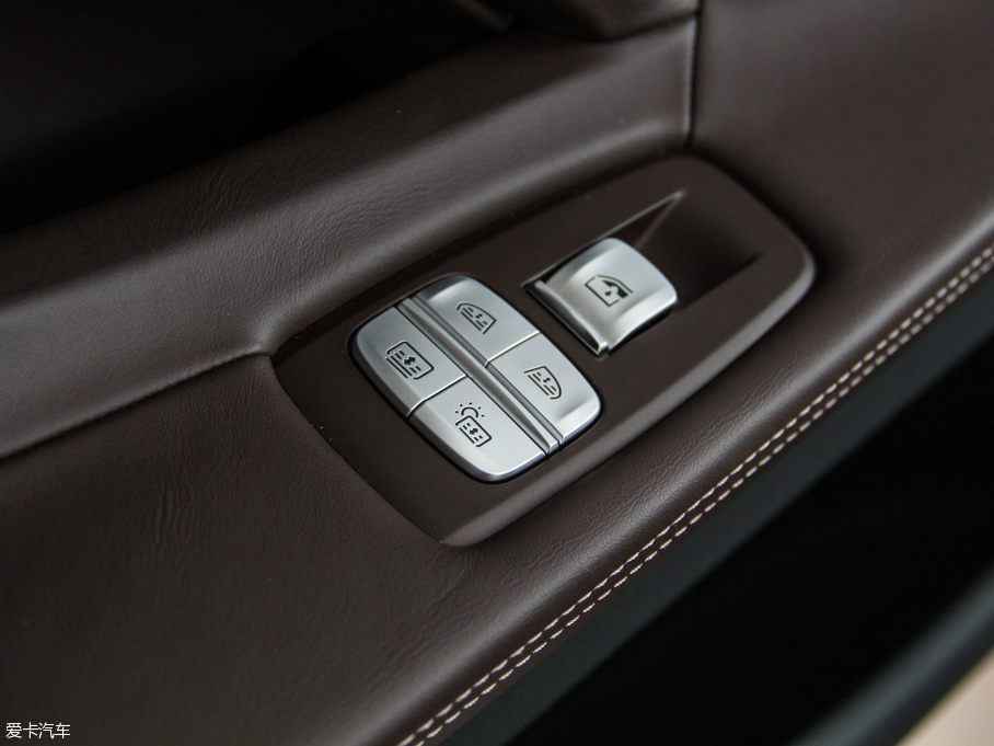 2016R7ϵ 740Li I(lng)