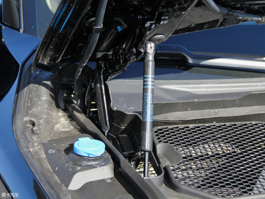 2016R7ϵ 740Li I(lng)