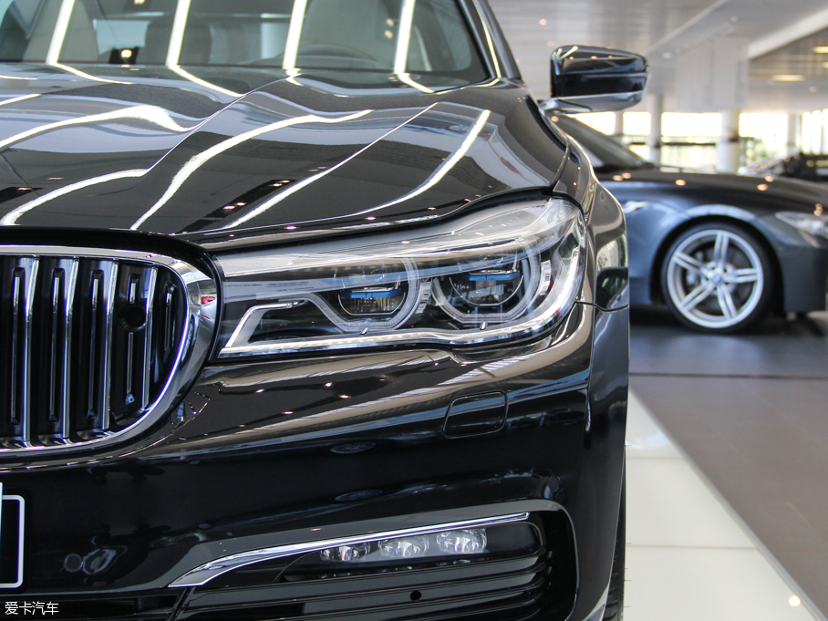 2016R7ϵ 750Li xDrive