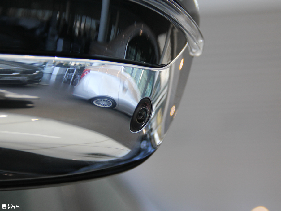 2016R7ϵ 750Li xDrive