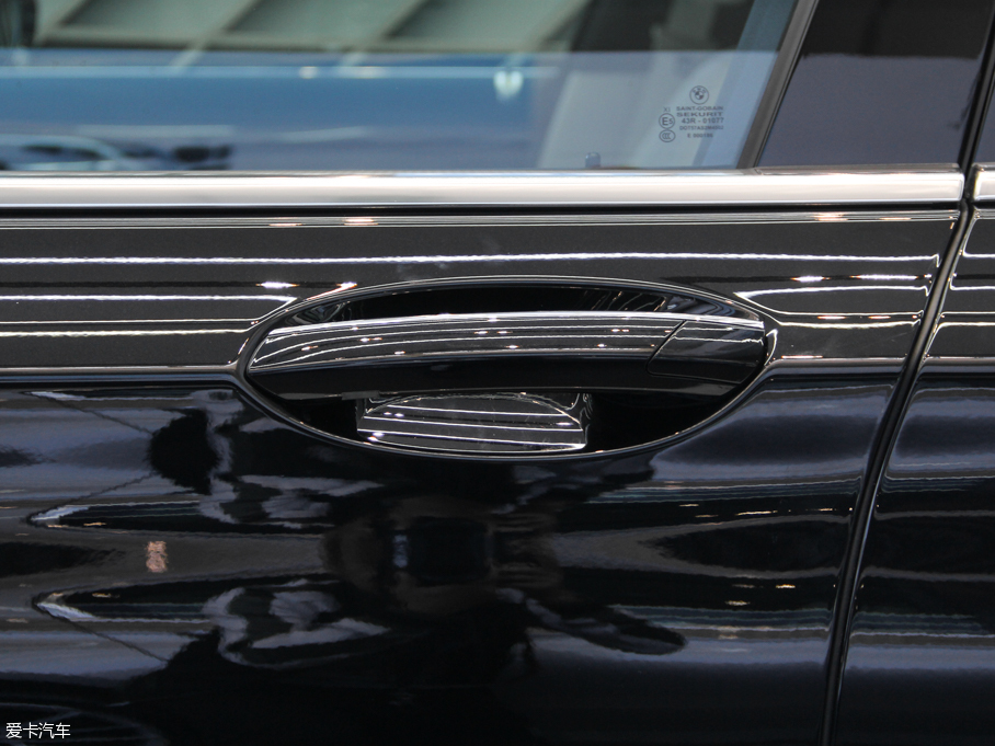 2016R7ϵ 750Li xDrive