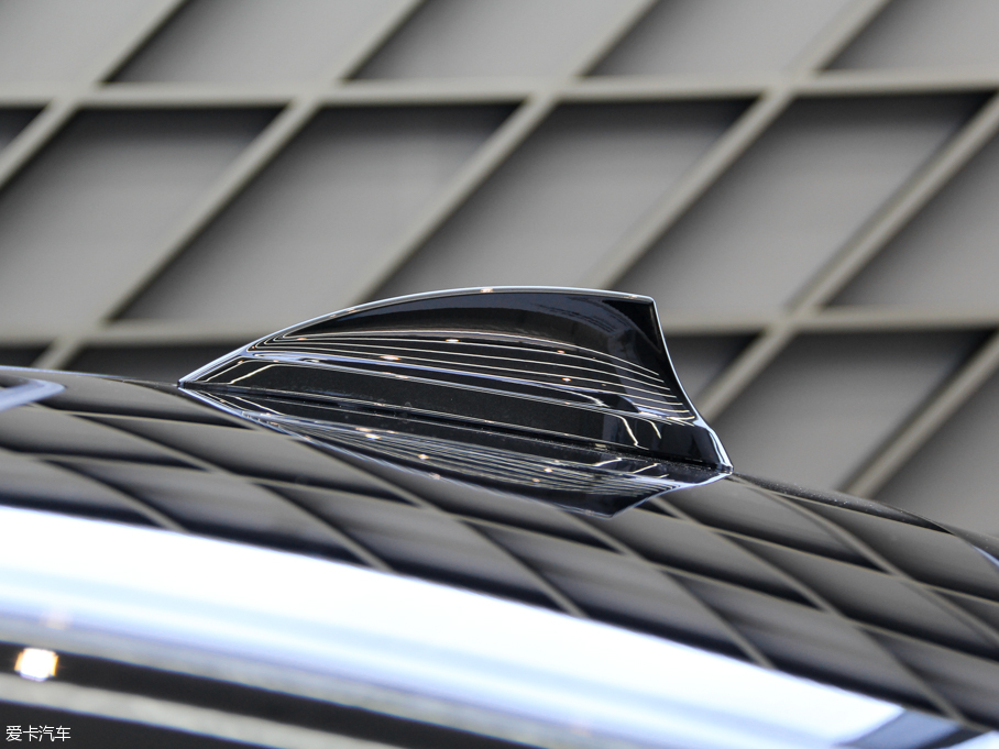 2016R7ϵ 750Li xDrive