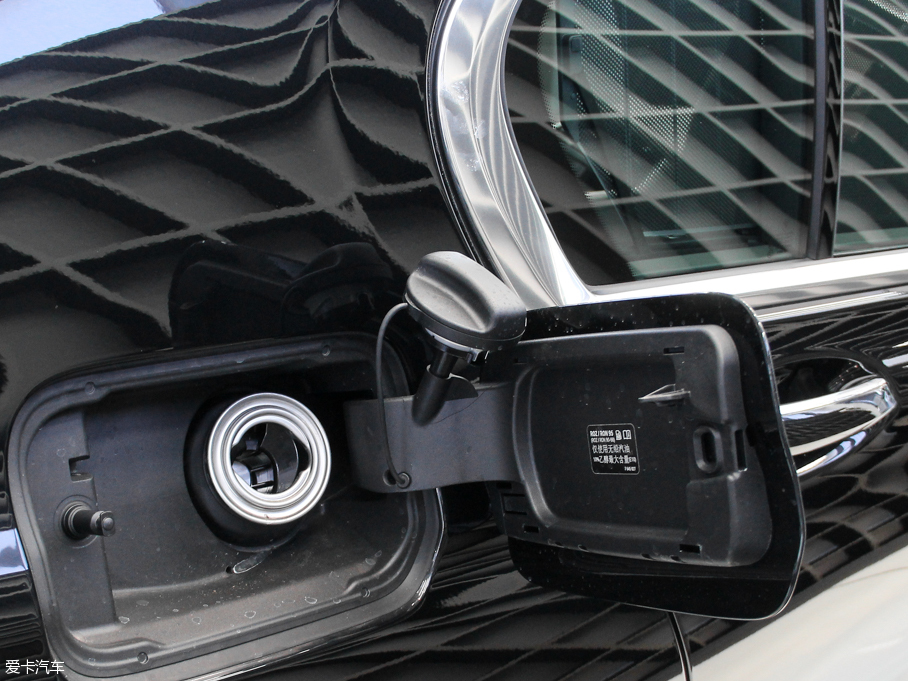 2016R7ϵ 750Li xDrive