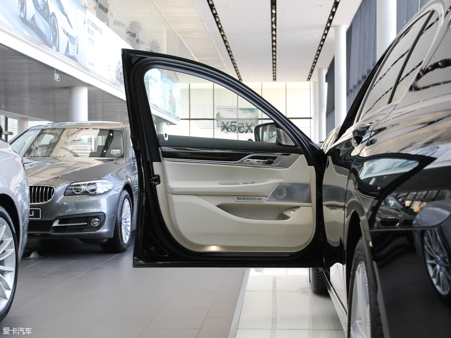 2016R7ϵ 750Li xDrive