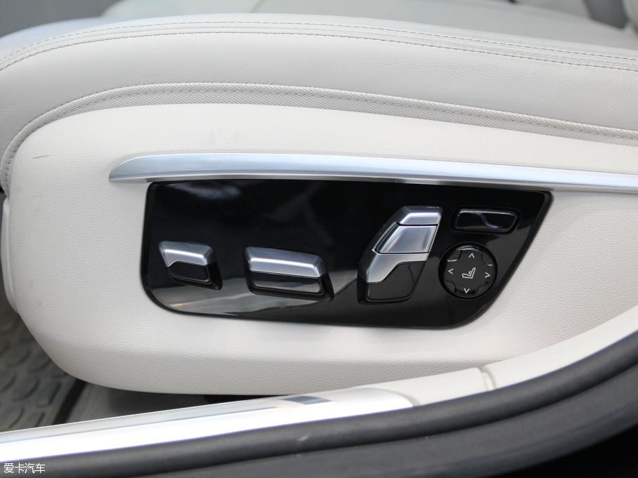 2016R7ϵ 750Li xDrive