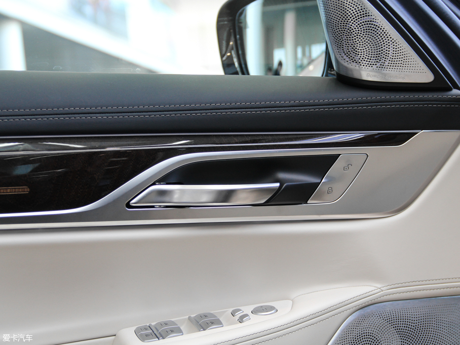 2016R7ϵ 750Li xDrive