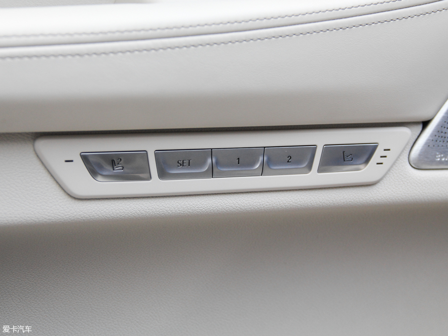 2016R7ϵ 750Li xDrive