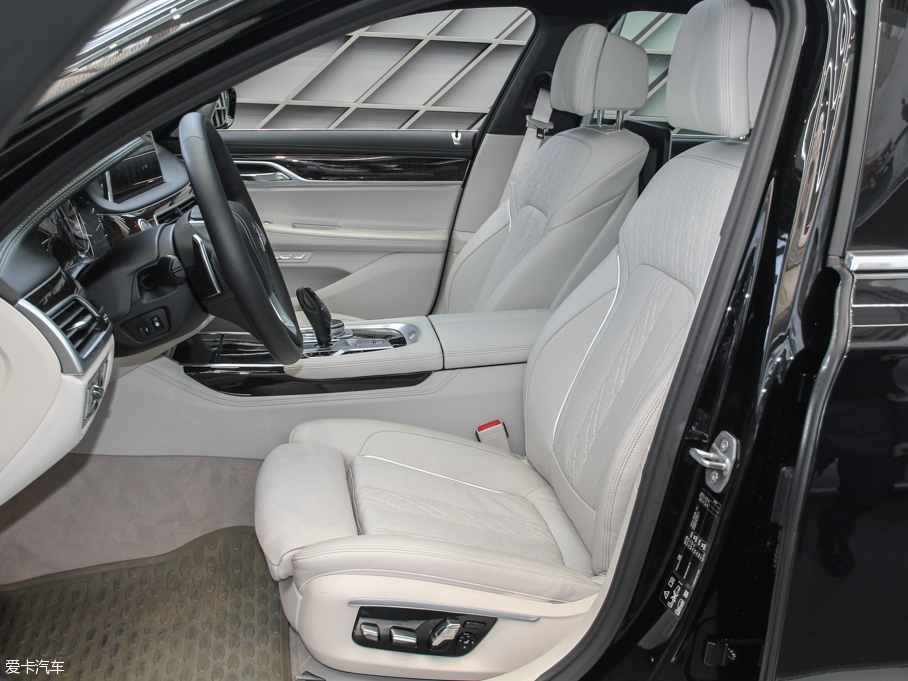 2016R7ϵ 750Li xDrive