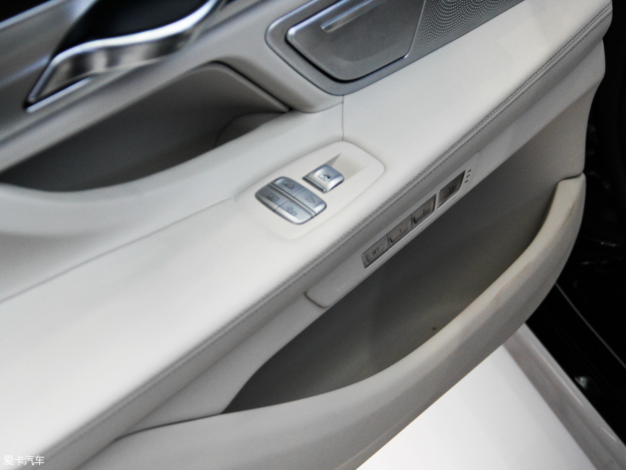 2016R7ϵ 750Li xDrive