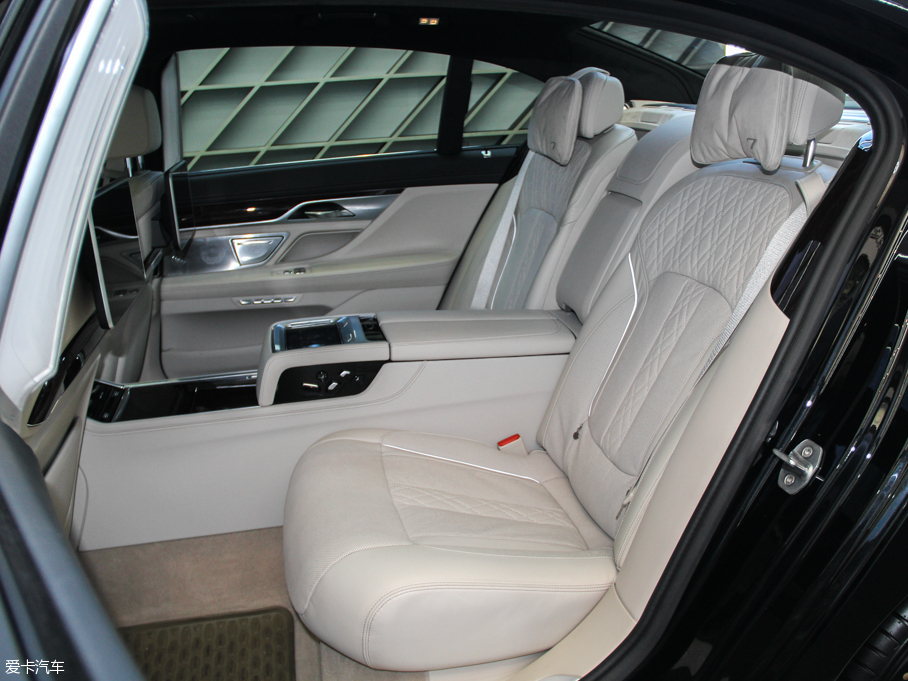 2016R7ϵ 750Li xDrive