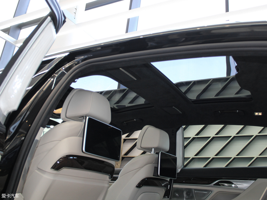 2016R7ϵ 750Li xDrive