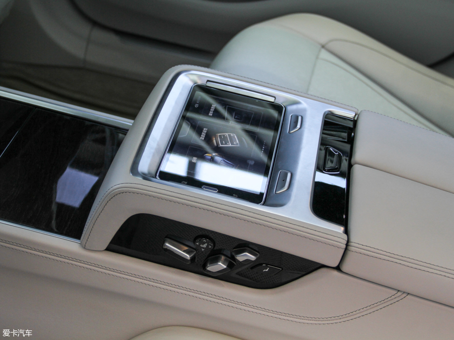 2016R7ϵ 750Li xDrive