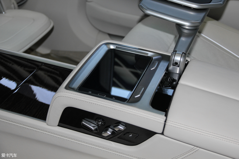 2016R7ϵ 750Li xDrive