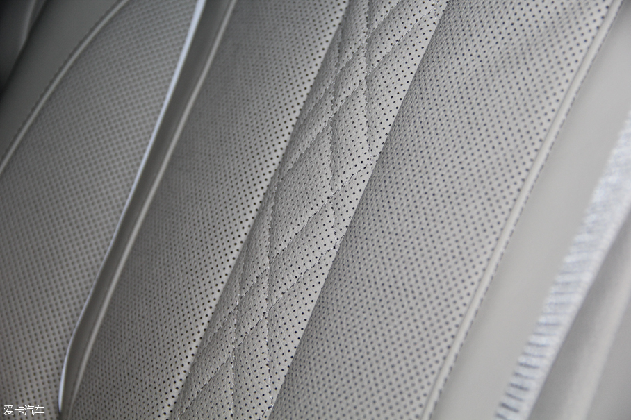 2016R7ϵ 750Li xDrive