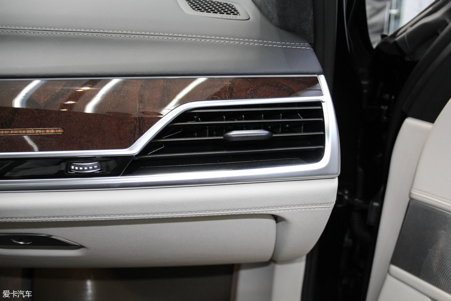 2016R7ϵ 750Li xDrive