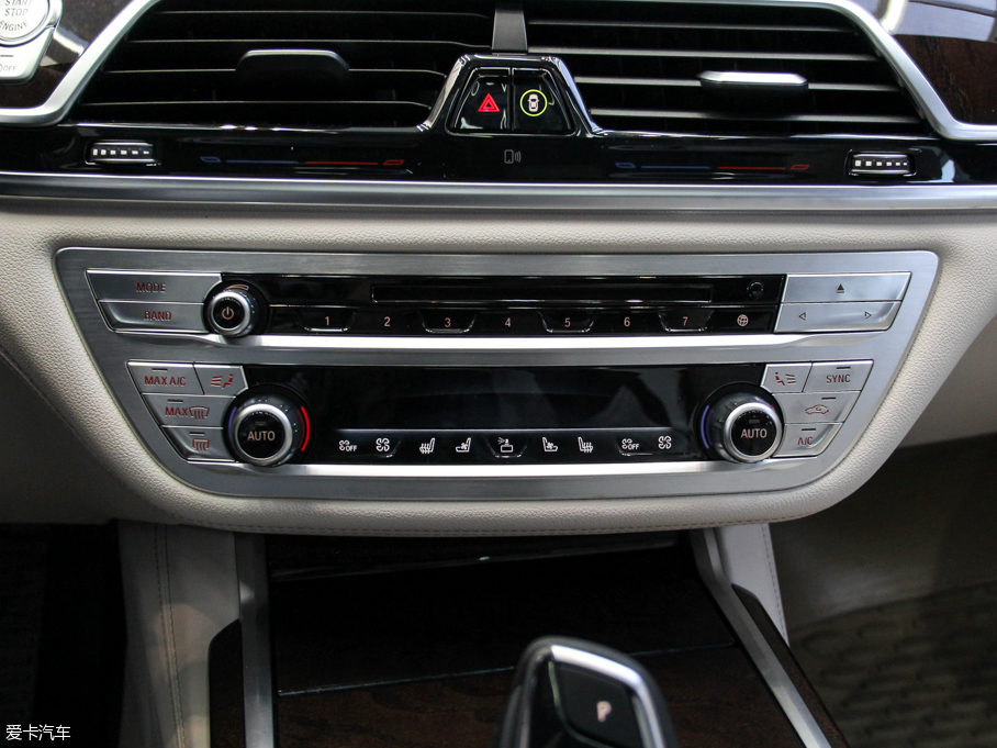 2016R7ϵ 750Li xDrive