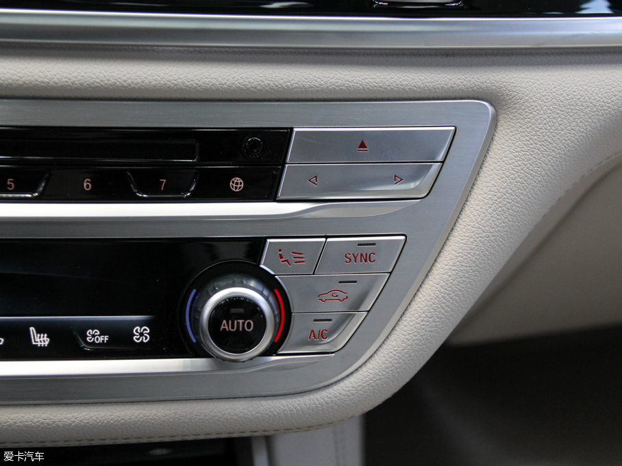 2016R7ϵ 750Li xDrive