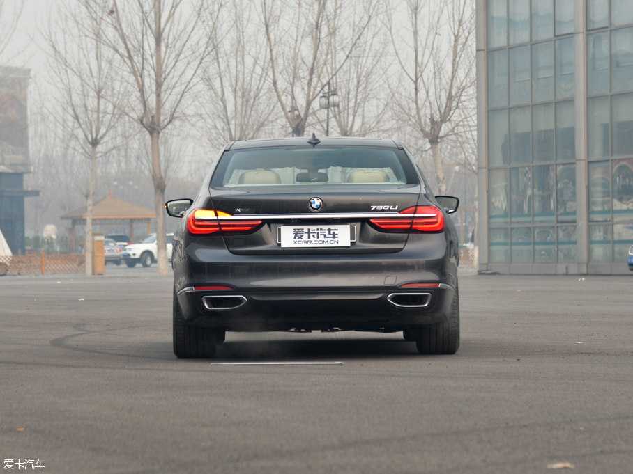 2016R7ϵ 750Li xDrive