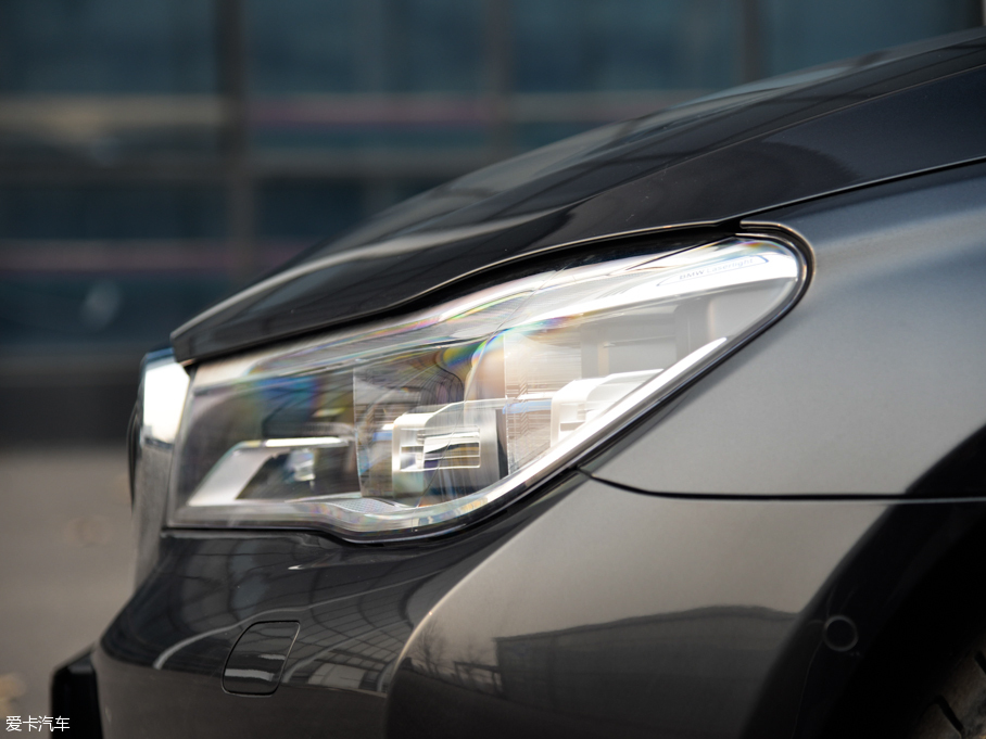 2016R7ϵ 750Li xDrive