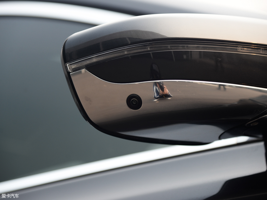 2016R7ϵ 750Li xDrive