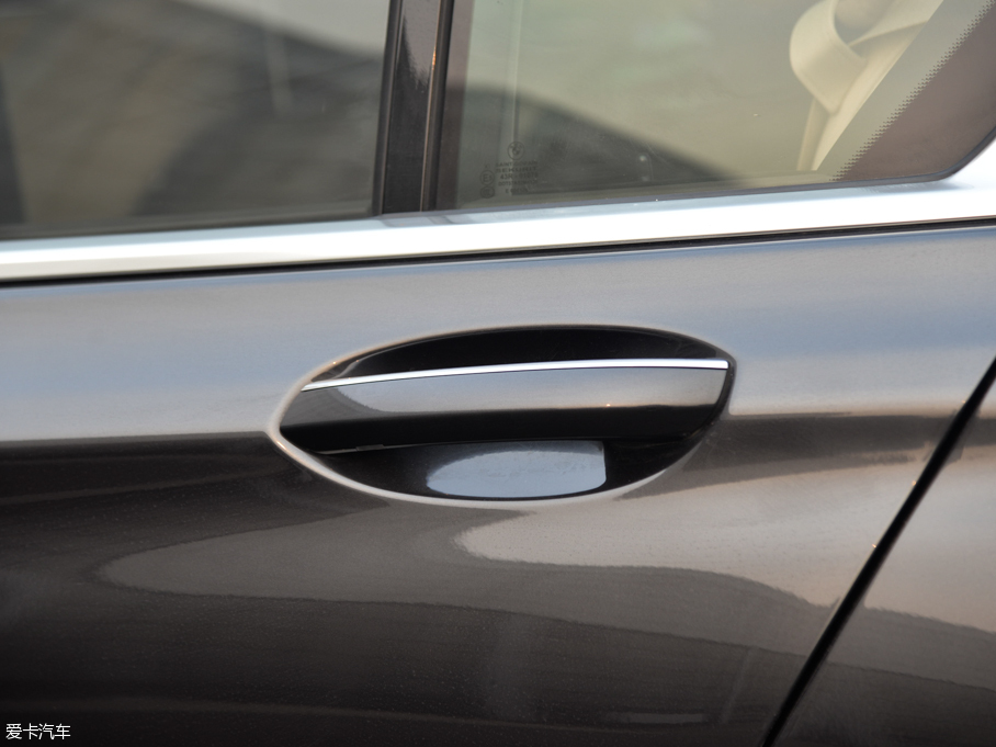 2016R7ϵ 750Li xDrive