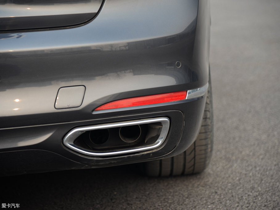 2016R7ϵ 750Li xDrive