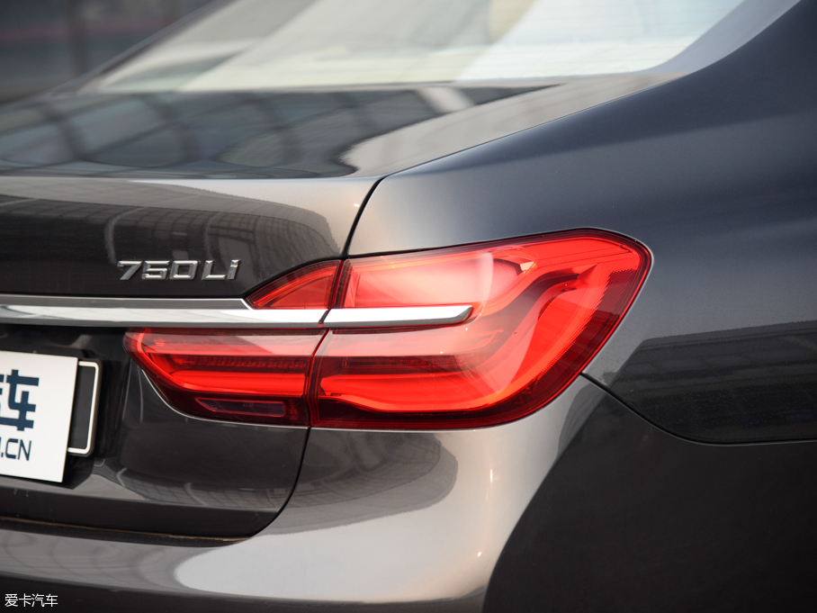 2016R7ϵ 750Li xDrive