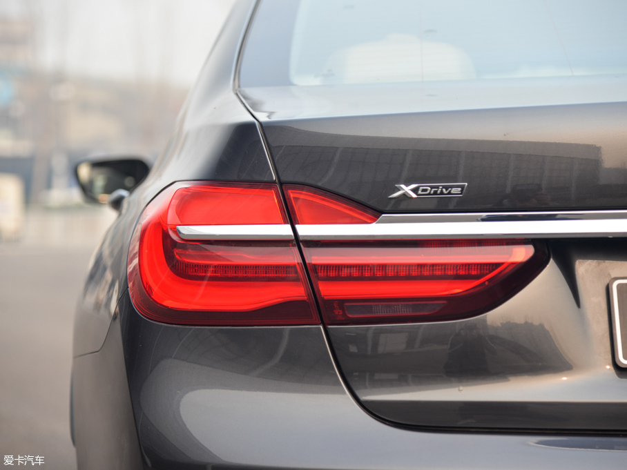 2016R7ϵ 750Li xDrive