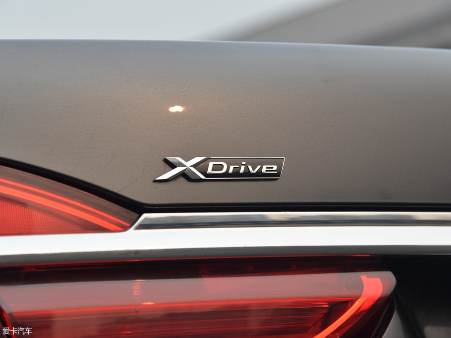 2016R7ϵ 750Li xDrive