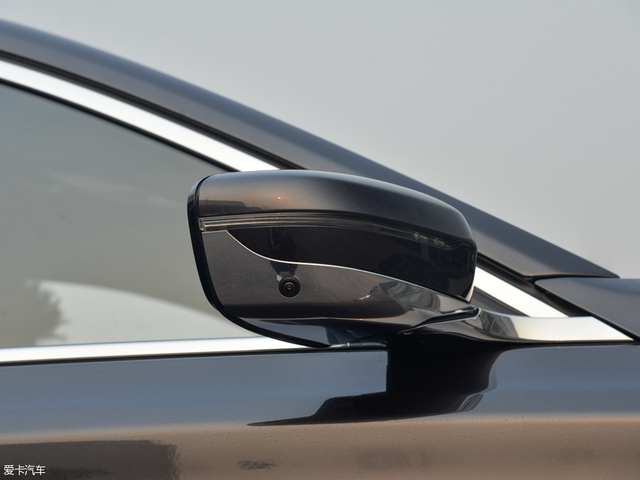 2016R7ϵ 750Li xDrive