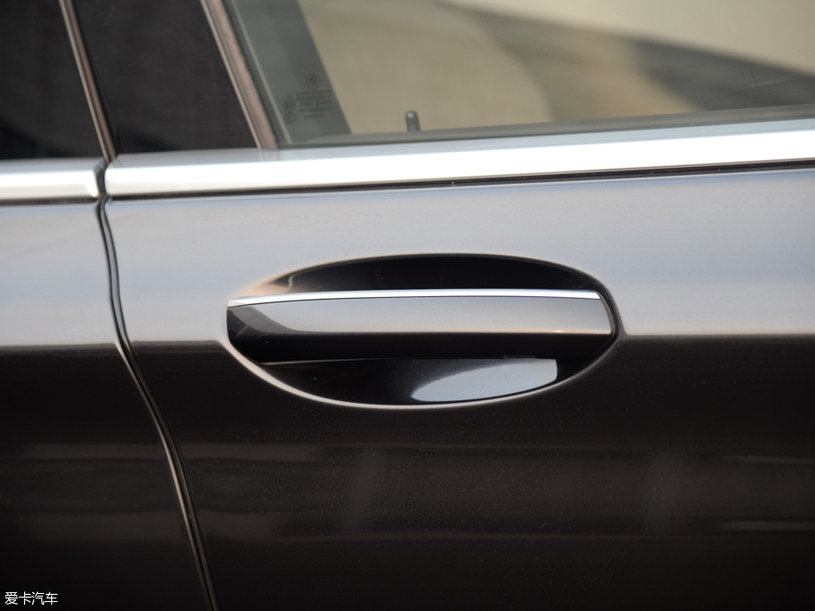 2016R7ϵ 750Li xDrive