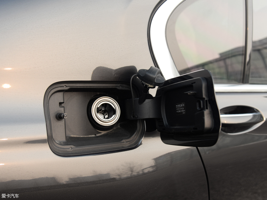 2016R7ϵ 750Li xDrive