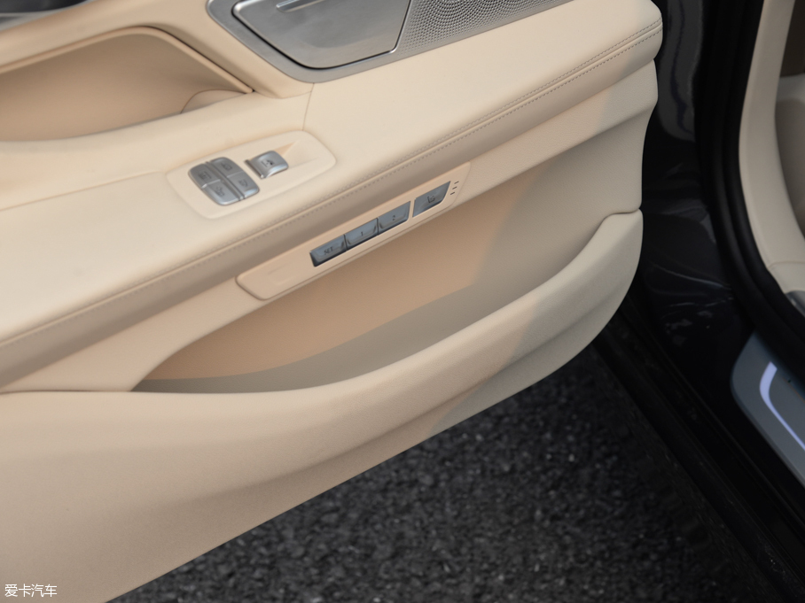 2016R7ϵ 750Li xDrive