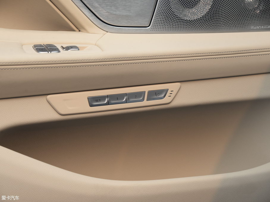 2016R7ϵ 750Li xDrive