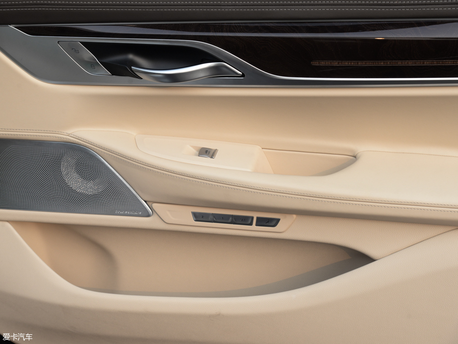 2016R7ϵ 750Li xDrive