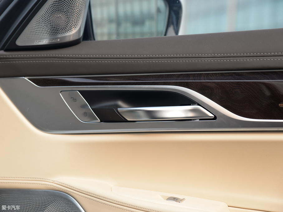 2016R7ϵ 750Li xDrive