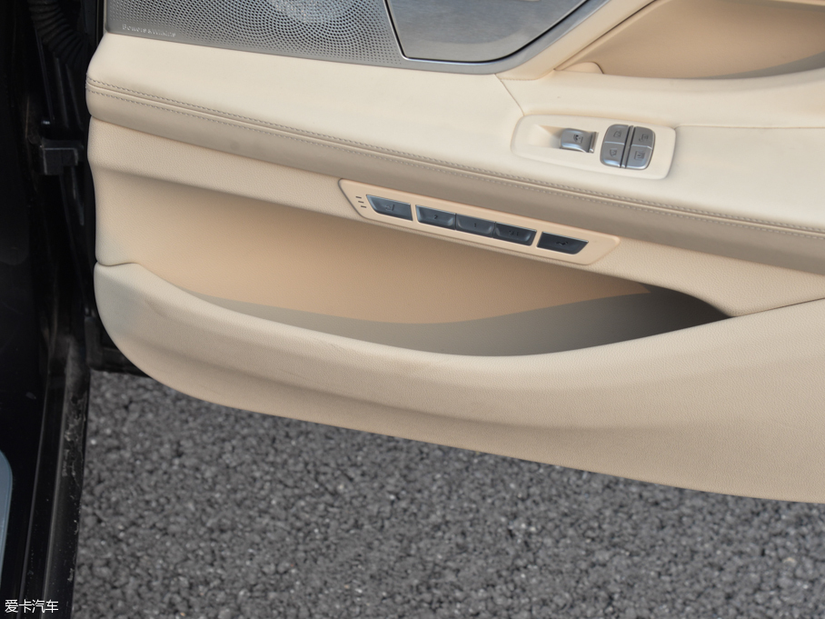 2016R7ϵ 750Li xDrive